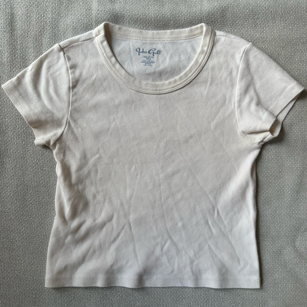 Brandy Melville Cream Short Sleeve Tee